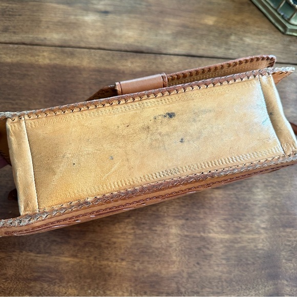Vintage tooled leather clutch Mexican Mexico brown western boho purse - Picture 16 of 16